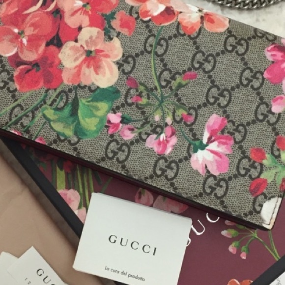 NEW: GUCCI GG supreme monogram blooms WALLET ON CHAIN (WOC) and CARD CASE only - Picture 10 of 13